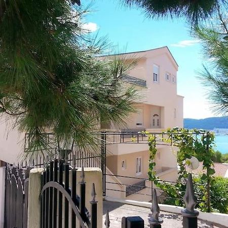 Comfort Apartments Бар Екстериор снимка