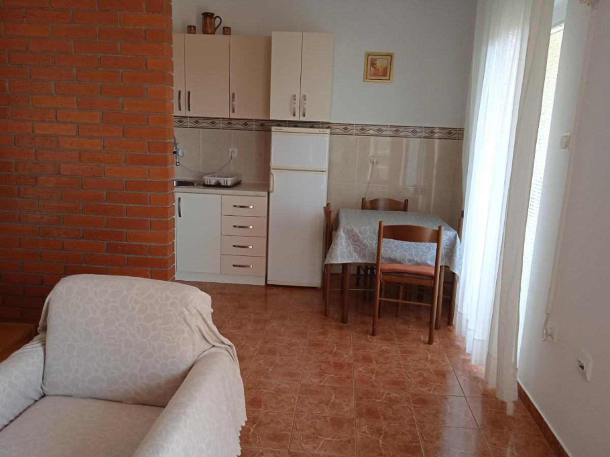 Comfort Apartments Бар Екстериор снимка