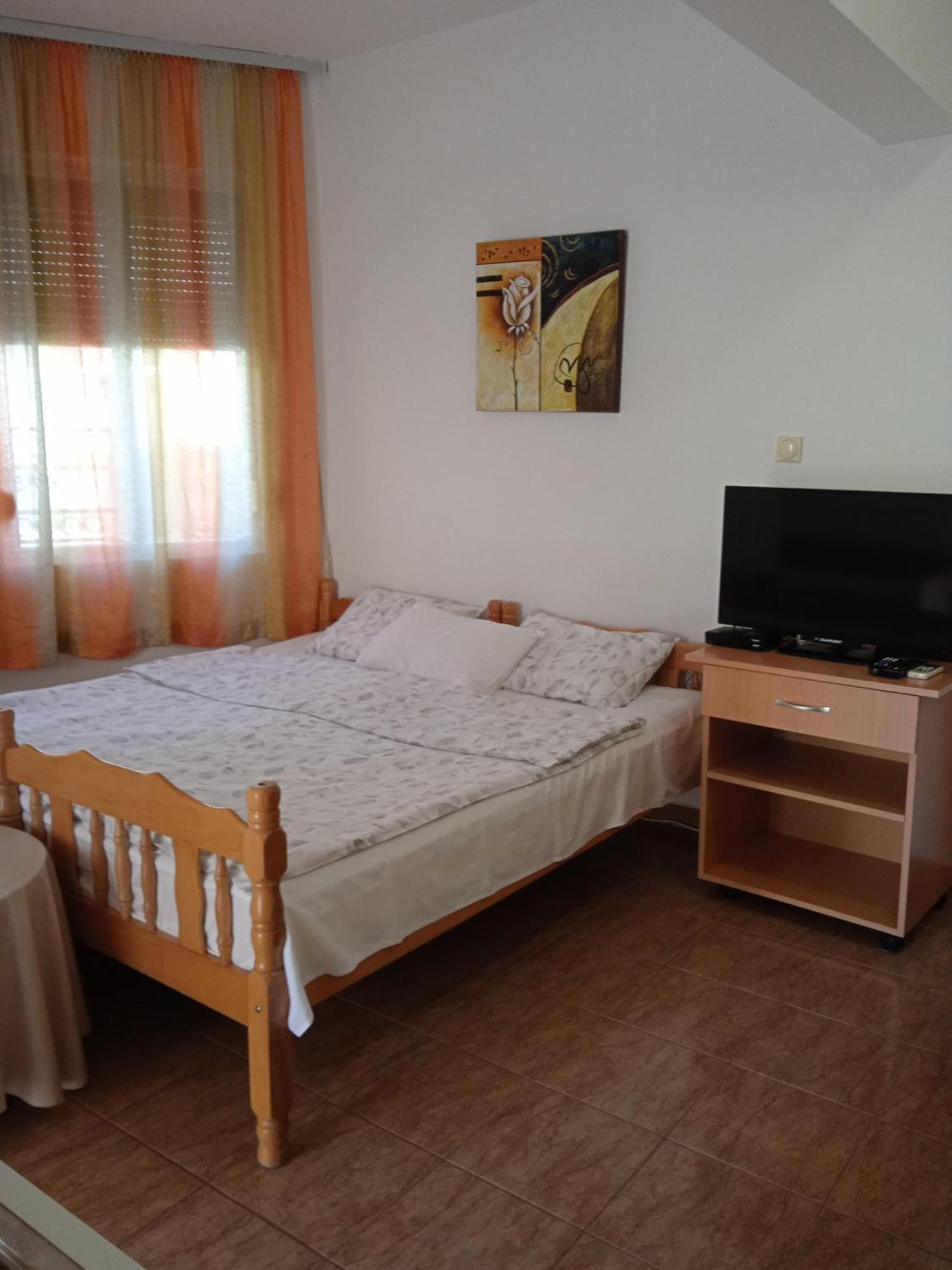 Comfort Apartments Бар Екстериор снимка