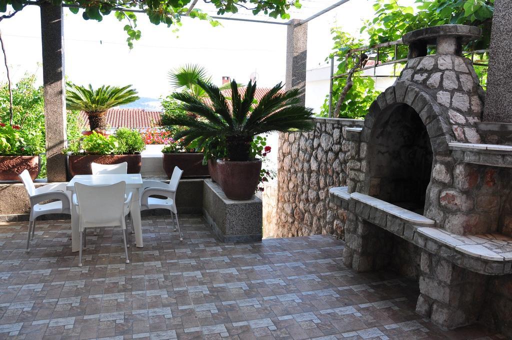 Comfort Apartments Бар Екстериор снимка