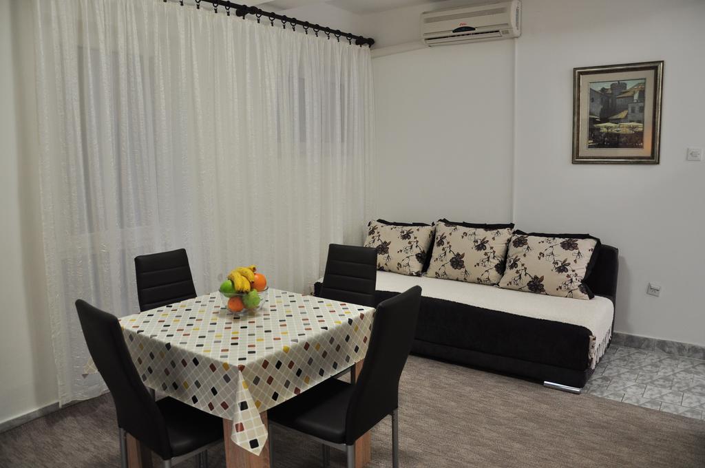 Comfort Apartments Бар Екстериор снимка