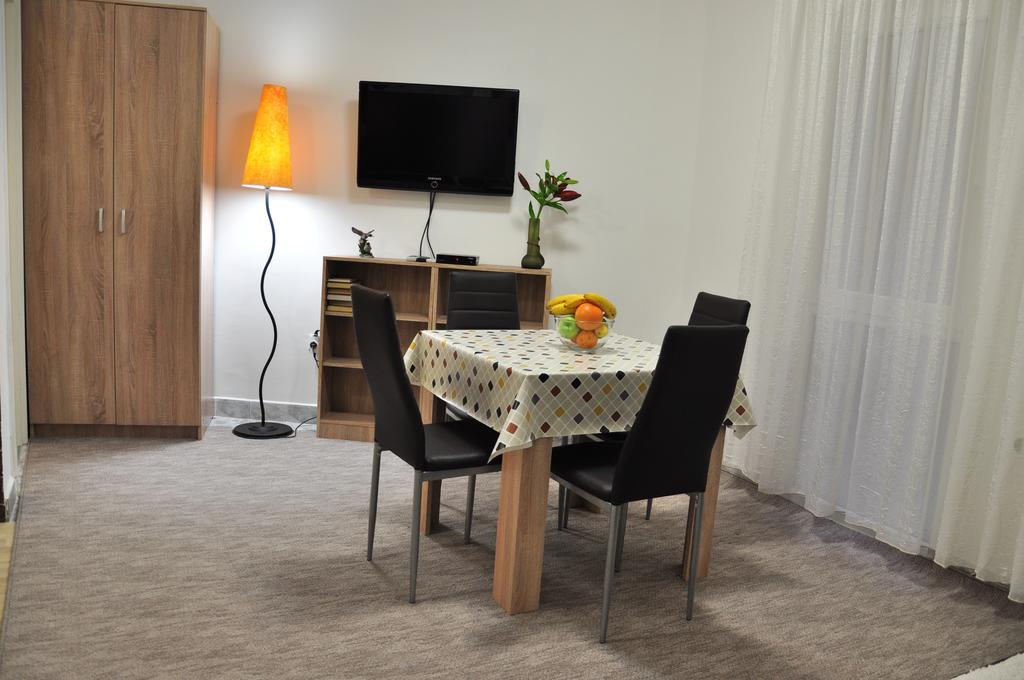 Comfort Apartments Бар Екстериор снимка