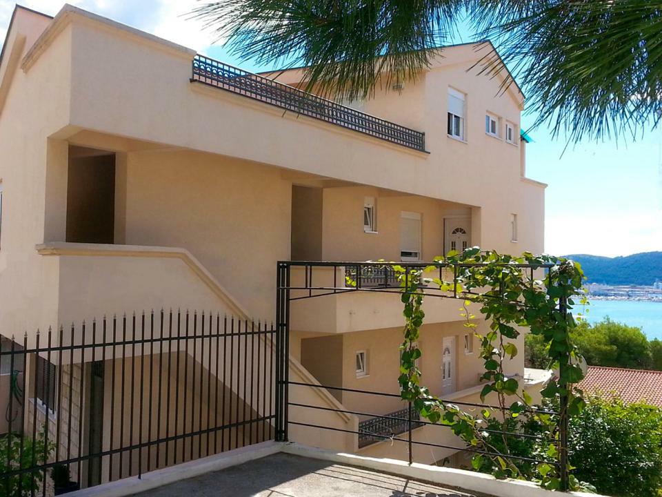 Comfort Apartments Бар Екстериор снимка